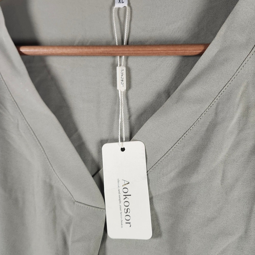 AOKOSOR Women's Sage Green‎ Pom Pom Sleeve V Neck Tunic Top XL Lightweight NEW - Picture 2 of 12